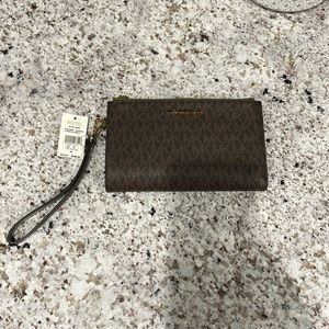 Michael Kors wallet/wristlet